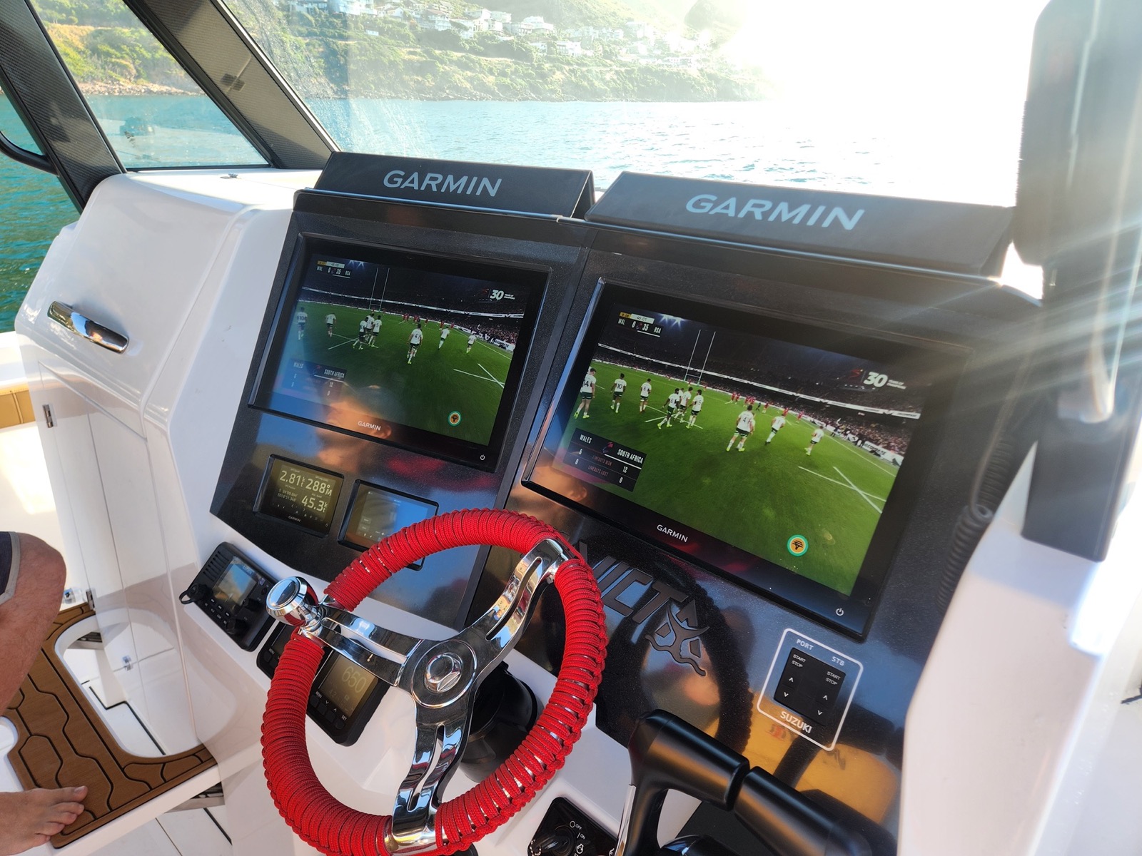 Invicta 30 OC Evening